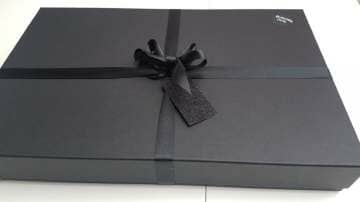 Bespoke gift wrapping services in London for individuals, VIP and corporate clients