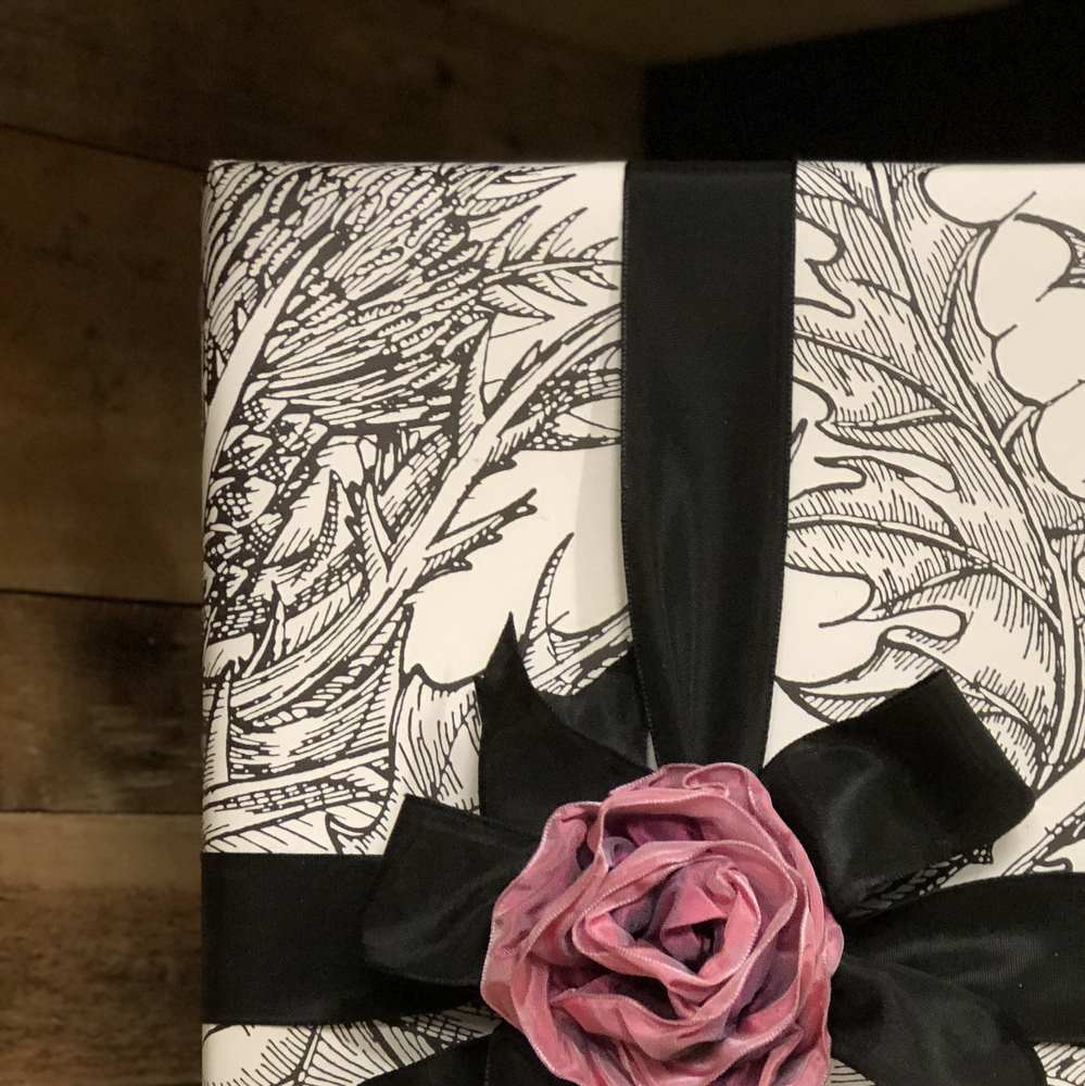 Bespoke gift wrapping services in London for individuals, VIP and corporate clients