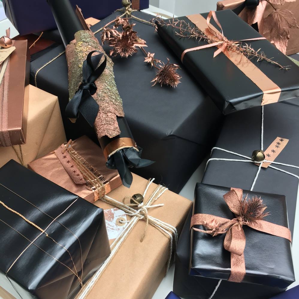 Bespoke gift wrapping services in London for individuals, VIP and corporate clients