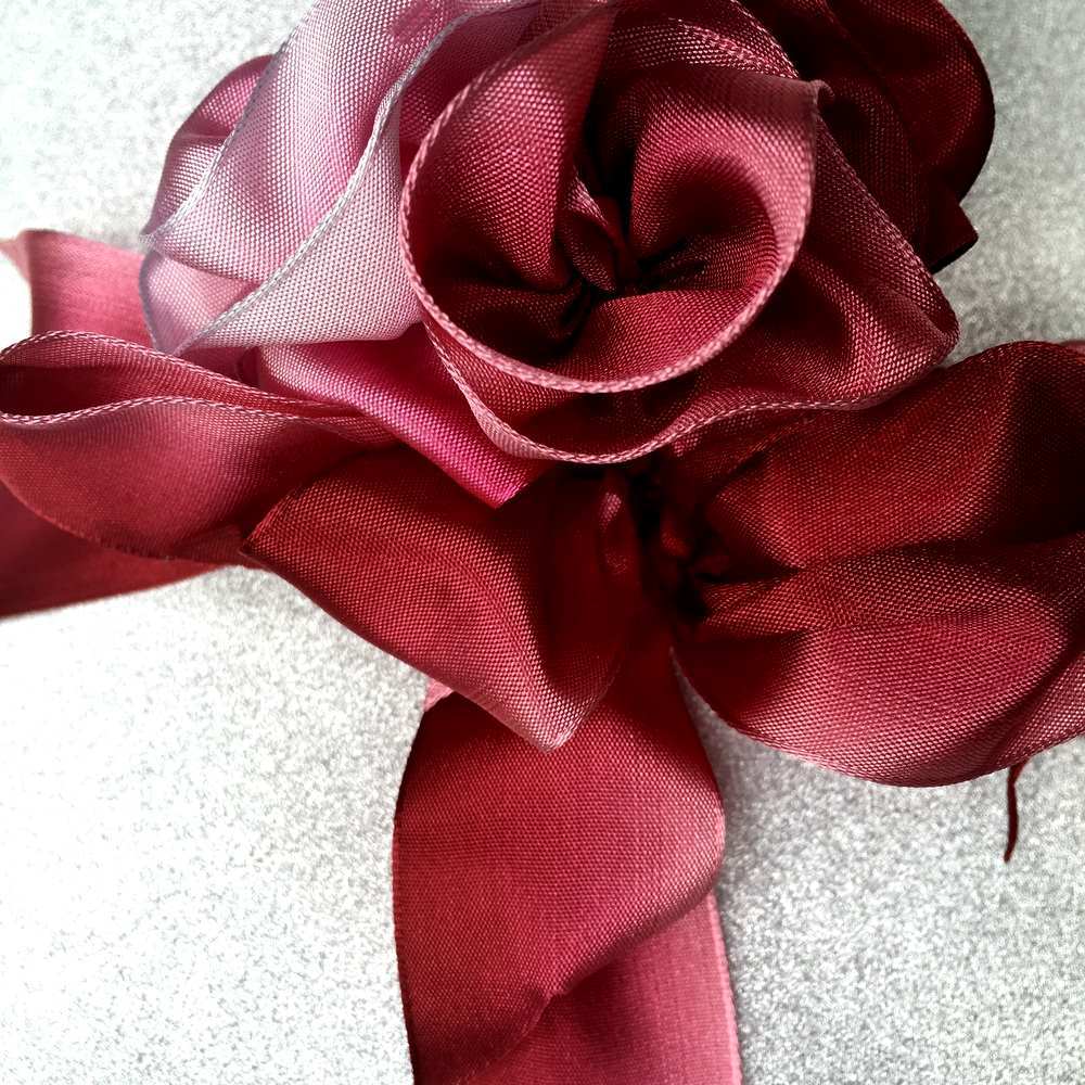 Bespoke gift wrapping services in London for individuals, VIP and corporate clients