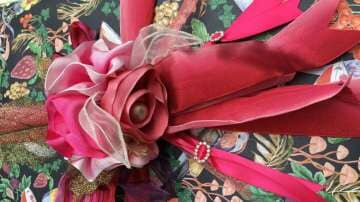 Bespoke gift wrapping services in London for individuals, VIP and corporate clients